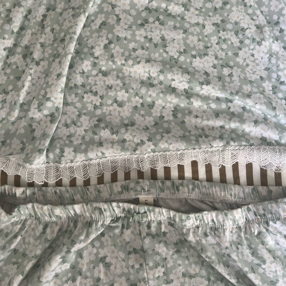 Floral matching pajama set - Picture 2 of 5